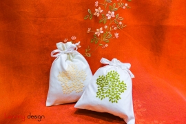 Túi hoa khô/ Túi thêu nhỏ